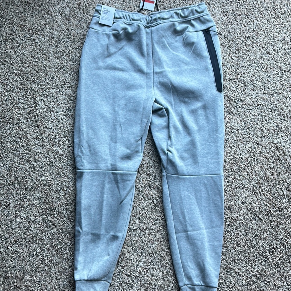 Nike Sportswear Tech Fleece Joggers - Picture 2 of 4